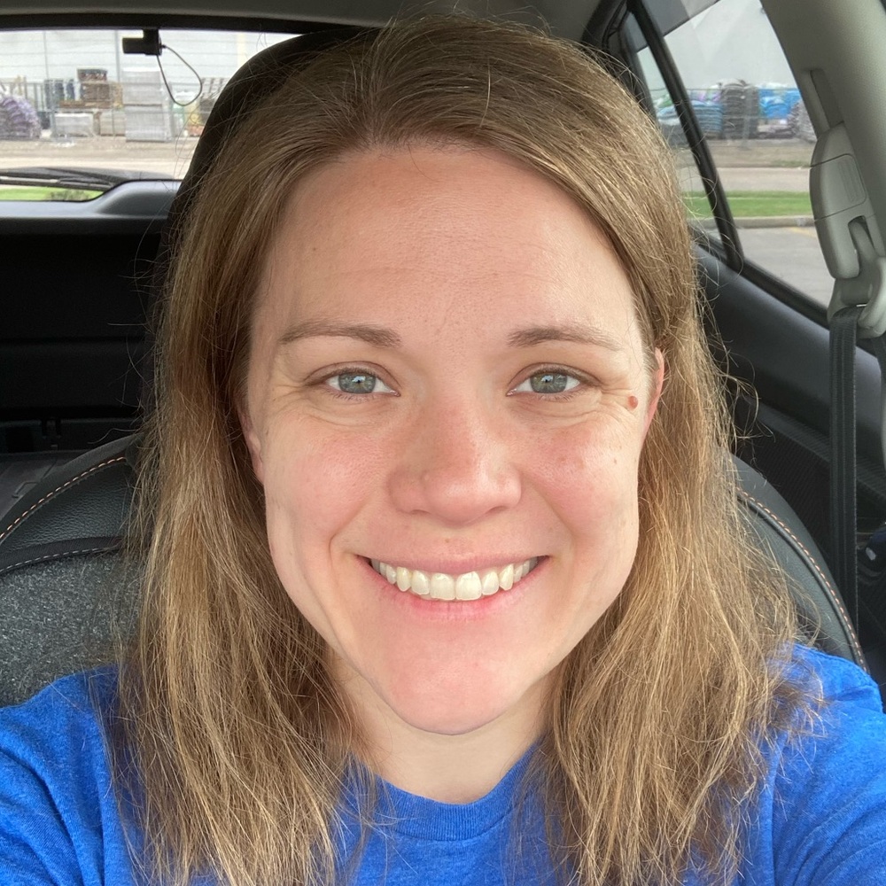 Meet your Posher, Alissa